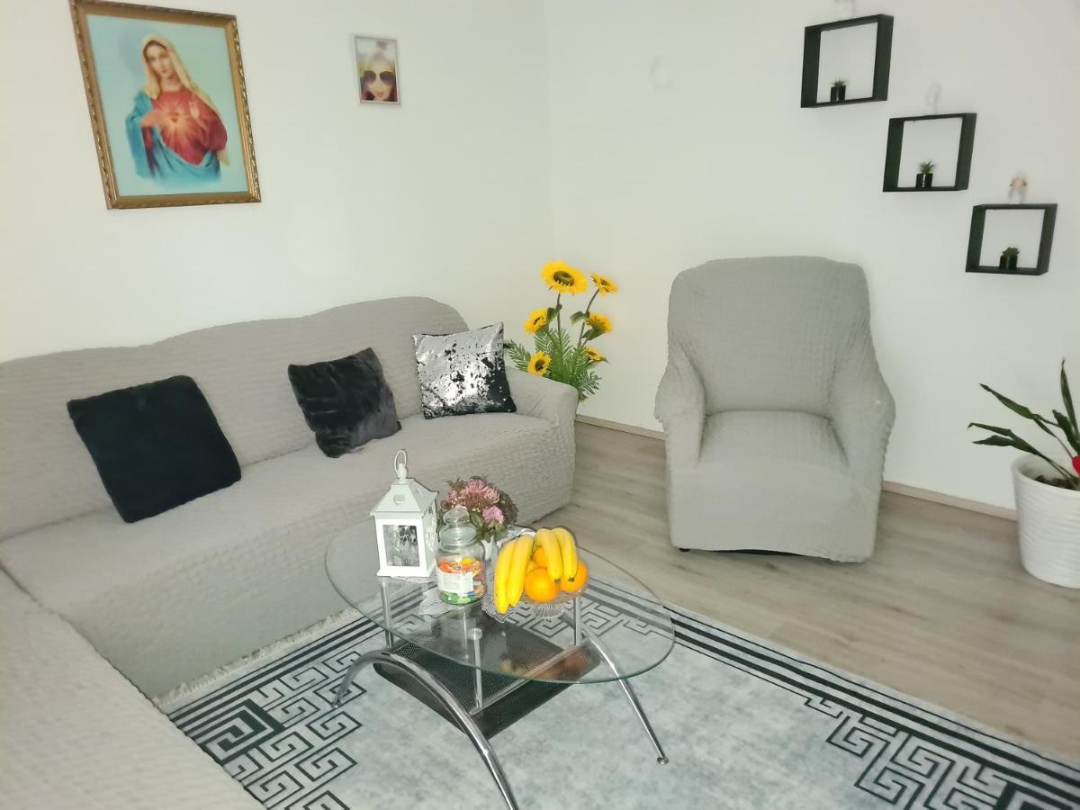 Apartment Danijela Senj  Buitenkant foto