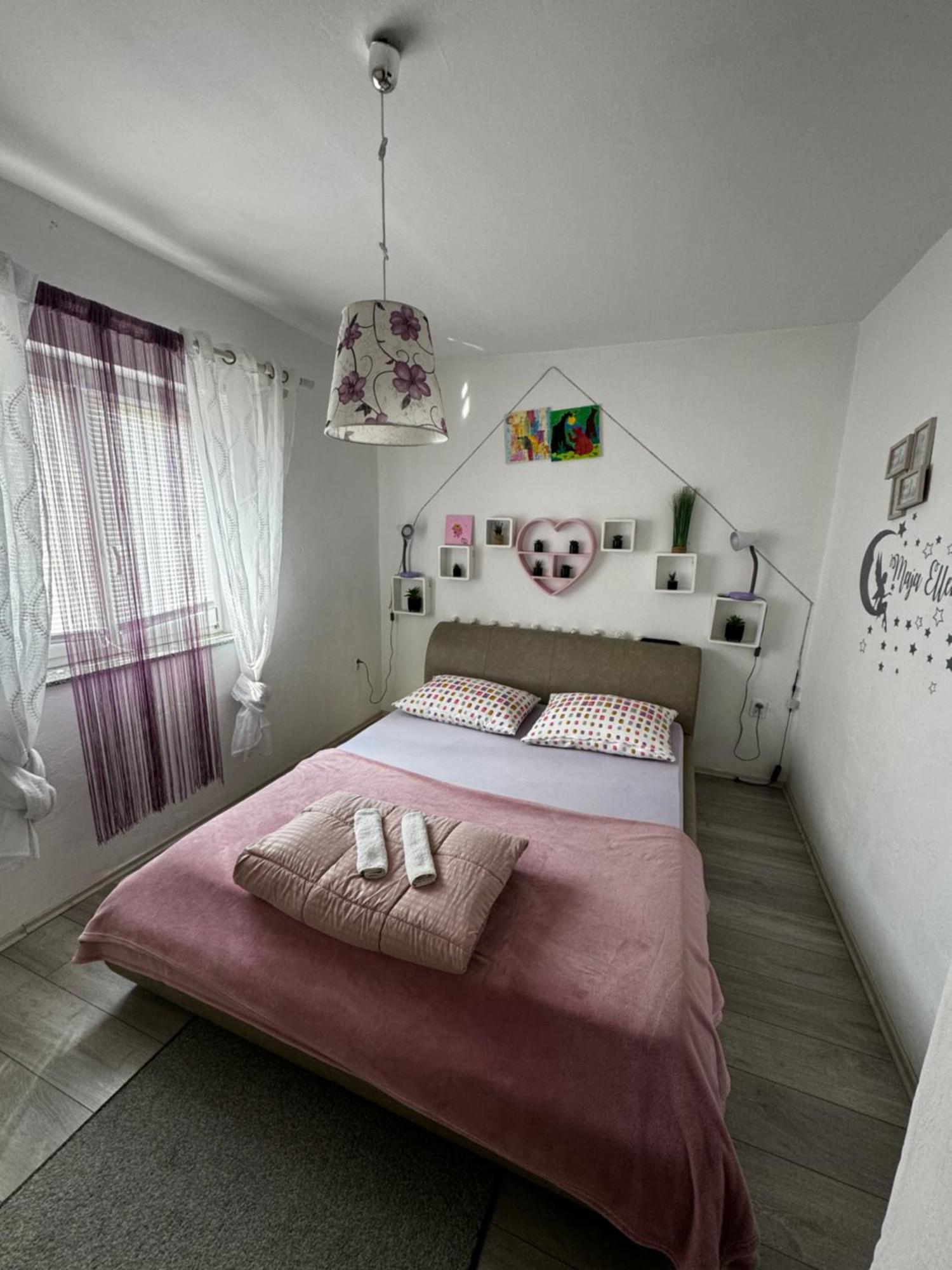 Apartment Danijela Senj  Buitenkant foto