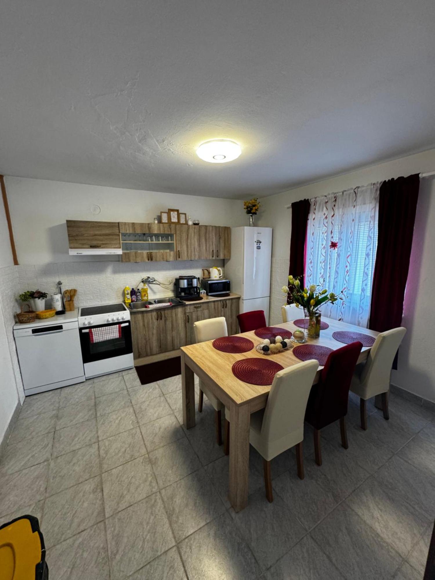 Apartment Danijela Senj  Buitenkant foto